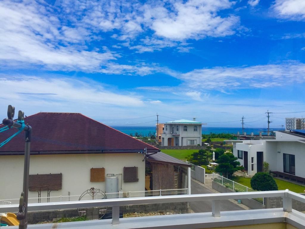 Guest House Route 6 Yomitan Extérieur photo