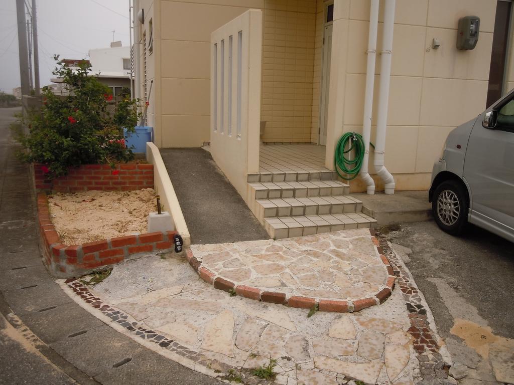 Guest House Route 6 Yomitan Extérieur photo