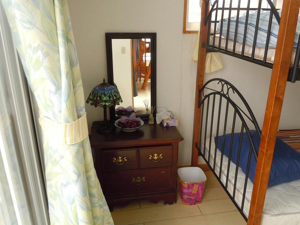 Guest House Route 6 Yomitan Extérieur photo